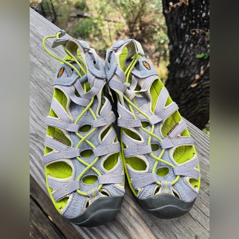 Keen Women's Sandals in Gray and Lime Green Sz 10